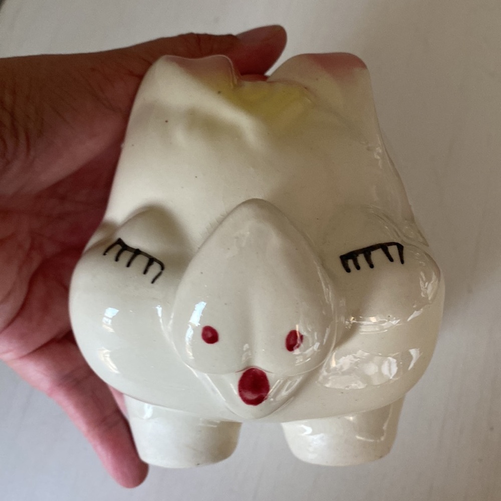 Pottery Piggy Bank Vintage Shawnee? 7.5” x 4” x 5” - Picture 7 of 7